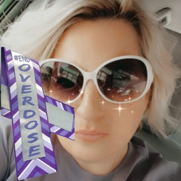 Meet your Posher, Crystal - Picture 1 of 1